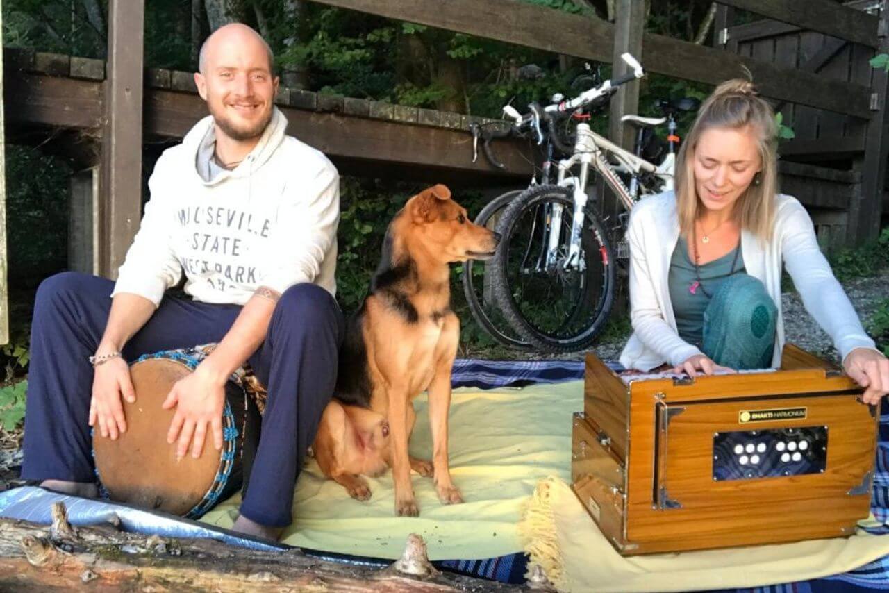 Mantra singen mit Harmonium