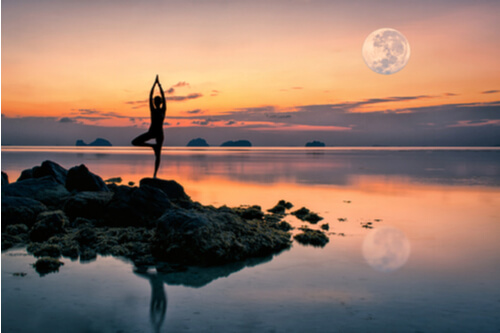 Yoga Mondgruß