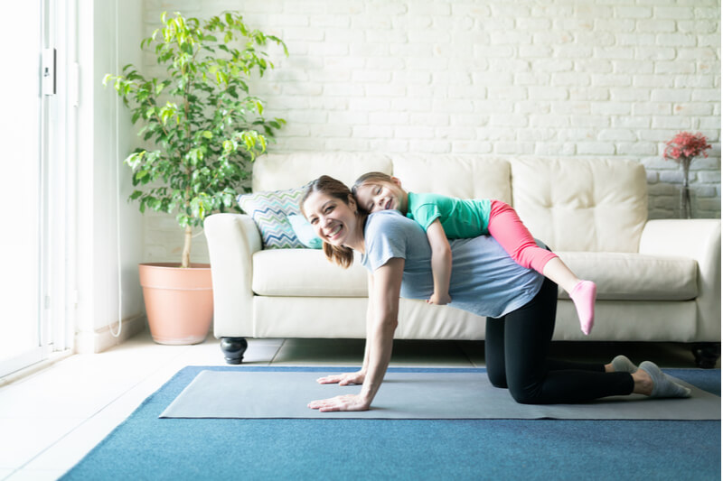 Mutter-Kind-Yoga
