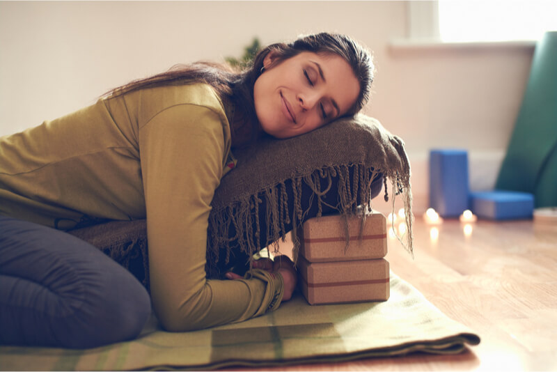 Stress abbauen mit Yoga